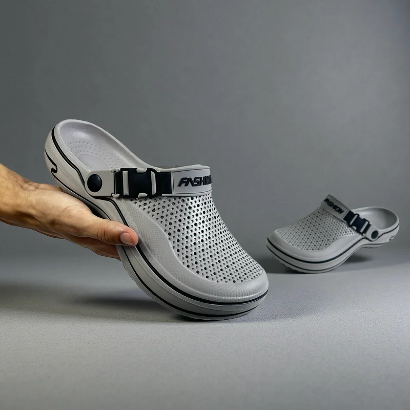 通気性の良いパンチング加工を施したメンズ用穴あきシューズ。軽 - Men'S Fashion News のレビューと価格