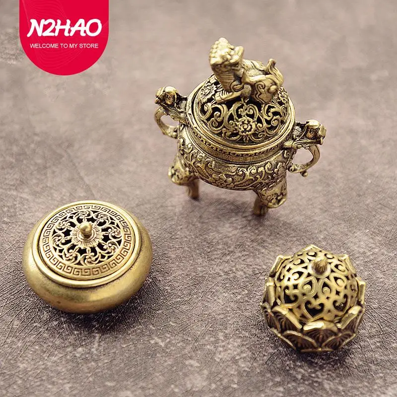 

Antique Brass Three Legs Qilin Head Lotus Chinese Ancient Beast Censer Solid Copper Tea Desk Decor Censer Burner Mini Ornaments
