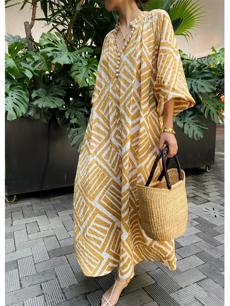 

Women's plus Size Bohemian Ethnic Style Long Sleeve V-neck Dress Spring 2025 Leisure Vacation Loose Fit Casual Dress