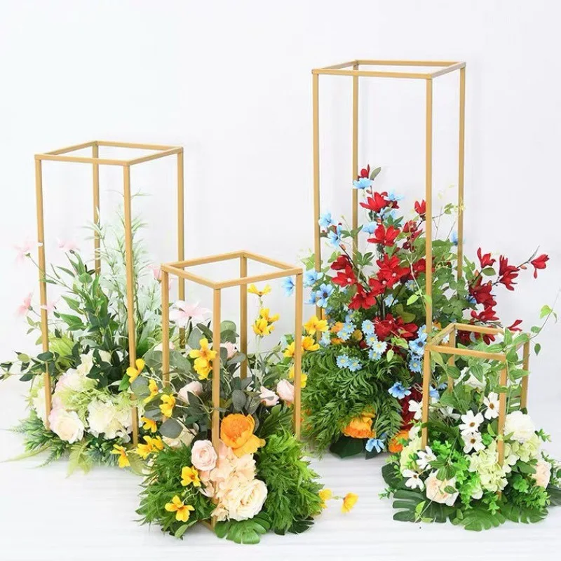 

4pcs Shiny Gold Cake Stand With Transparent Acrylic Cover Gold Plated Cuboid Flower Stand Wedding Centerpieces Home Decoration