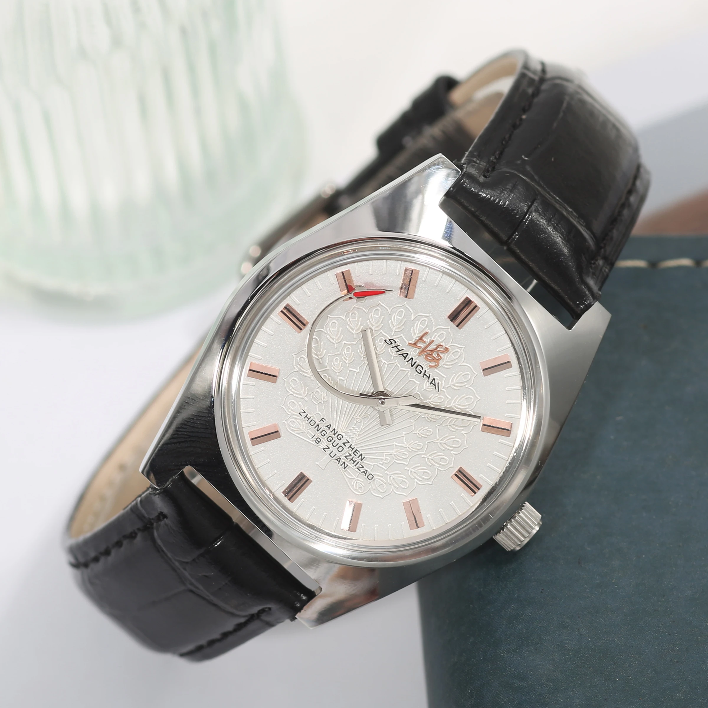 ساعة يد ميكانيكية من شنغهاي بت - مراجعة Accessories With Watch وسعره