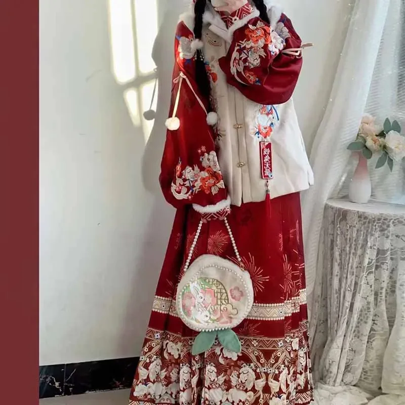 Fit For 115kg Ladies New Year Costume Women Chinese Red Embroidered Hanfu Cosplay Costume Winter Hanfu Costume Plus Size 4XL