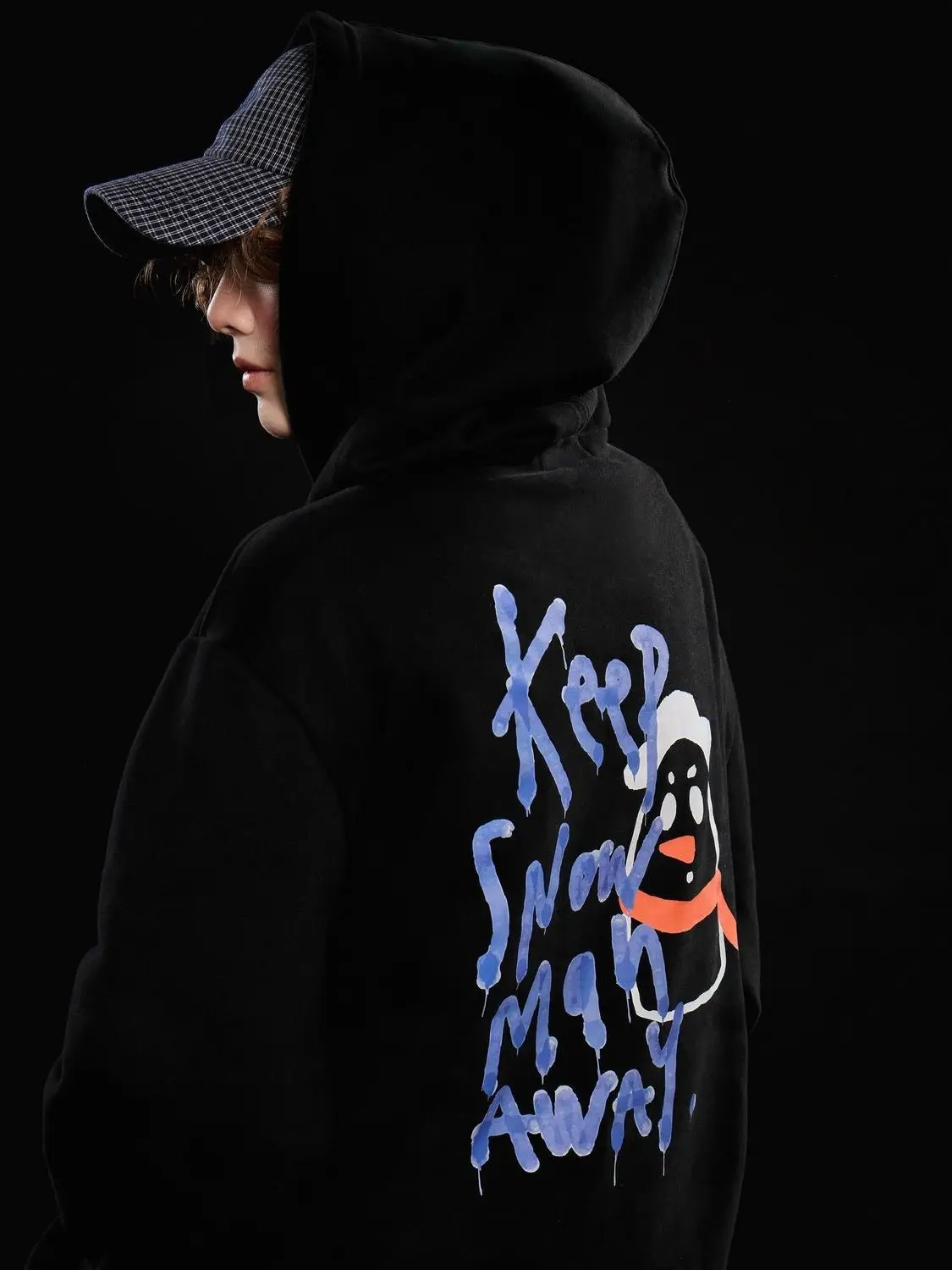 فقط أنت LingOrm Orm Kornnaphat نفس الحروف إبقاء صامت هوديي البلوز سميكة مستديرة الرقبة موضة الاتجاه غير النسخة الأصلية