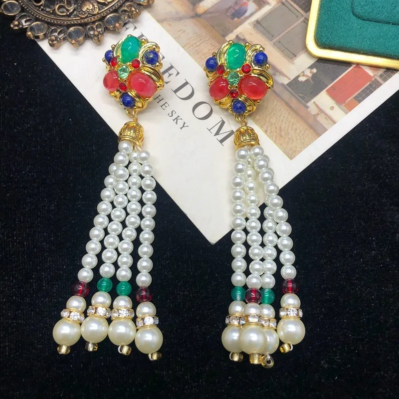 

Retro Court Style Earrings, Fashion Temperament, Shoulder-sweeping Long Glazed Pearl Fringed Earrings, Versatile Earrings, Earri
