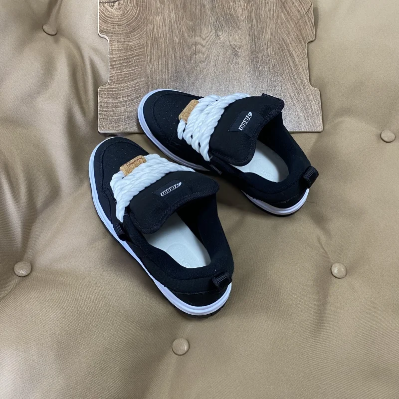 

New Autumn and Winter Black Thick-Tongued Loafers, Large Size Shoes, Breathable Casual Shoes, Comfortable, Non-Slip, Wear-Resistant, Couple's Casual Versatile Fashion Solid Color Canvas Shoes, Black Warrior Sneakers for Men
