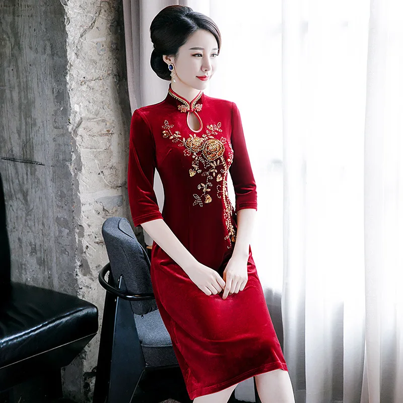 Plus Size Burgundy Velvet Female Qipao Vintgae Classic Sequin Chinese Dress Sexy Slim Half Sleeve Cheongsam Velour Vestidos