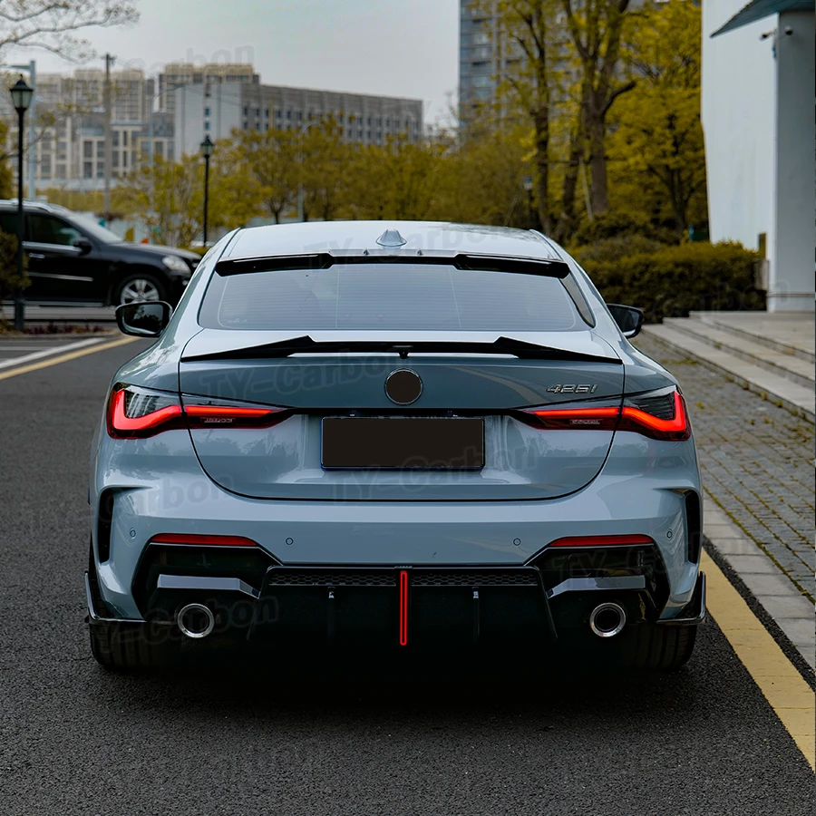 3Pcs PP Bright Black With Light Rear Diffuser Bumper Lip Splitter For BMW 4 Series G22 G23 M440i 420i 430i 435i Car Bodykit 2021
