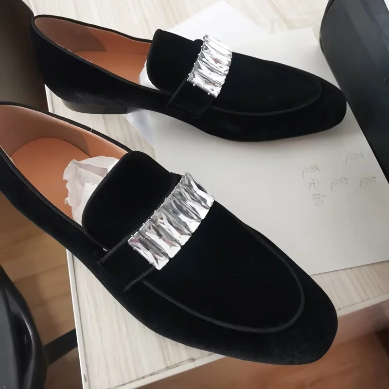 

Luxury Rhinestone Loafers Men Black Velvet Shoes Fashion Handmade Slip On Dress Shoes Flats Summer Casual Shoes