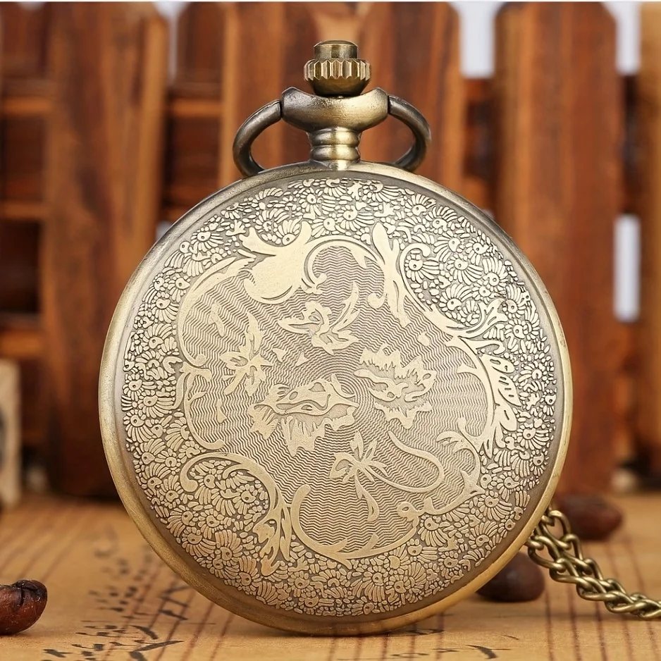 Zegarek kieszonkowy Qing Gu z wydrążoną klapką Rzymski cyfrowy kwarcowy zegarek kieszonkowy wisiorek dekoracja modny trend dla mężczyzn i kobiet