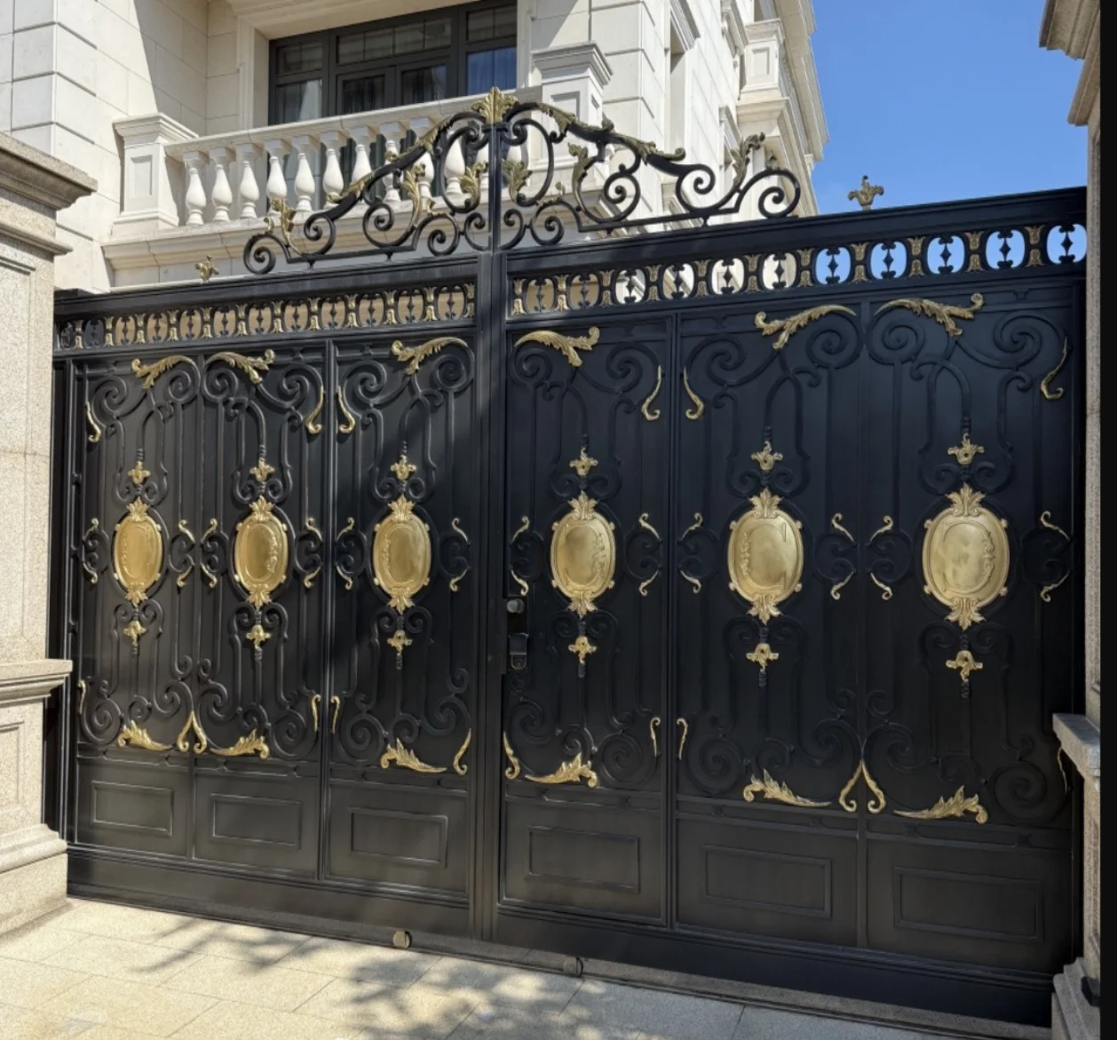 Villa Wrought Iron Gates Design Driveway Metal Steel Gate For Sale