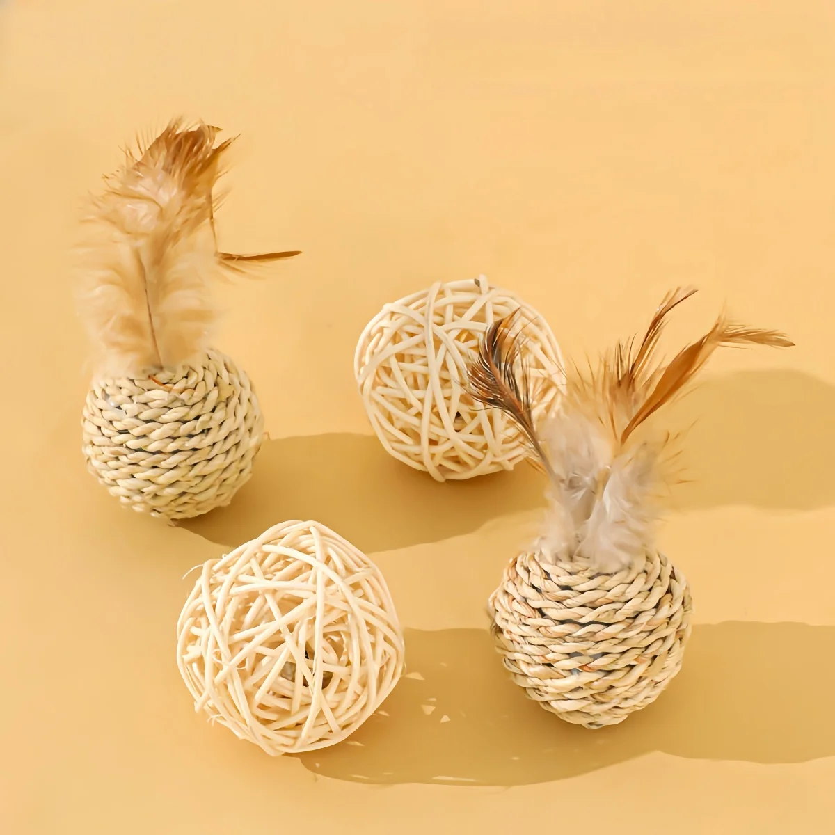 Katzenspielzeug Rattan-Ballspielzeug Interaktives Katzenspielzeug Rattan klingende Glocken Badminton Katze Chase Tease Katzenspielzeug Rasselbälle Federstäbe