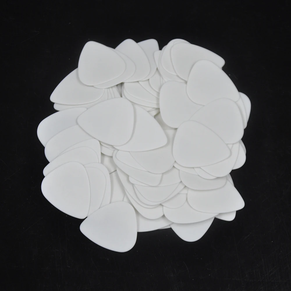 100pcs Medium 0.60mm 0.71mm Delrin Guitar Picks Plectrums White