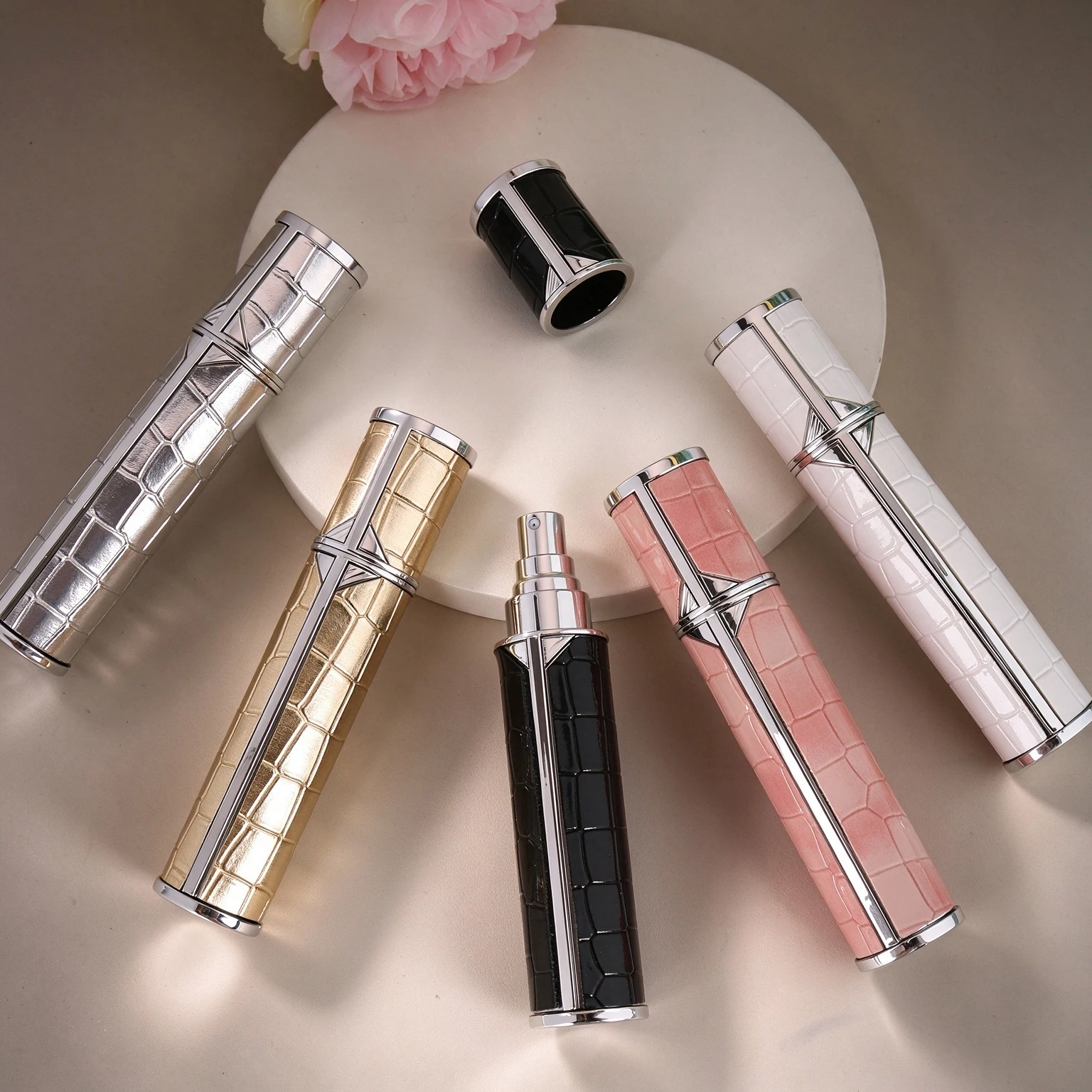 1PC 10ml High-end crocodile pattern PU leather perfume refillable spray bottle, portable travel container, refillable spray