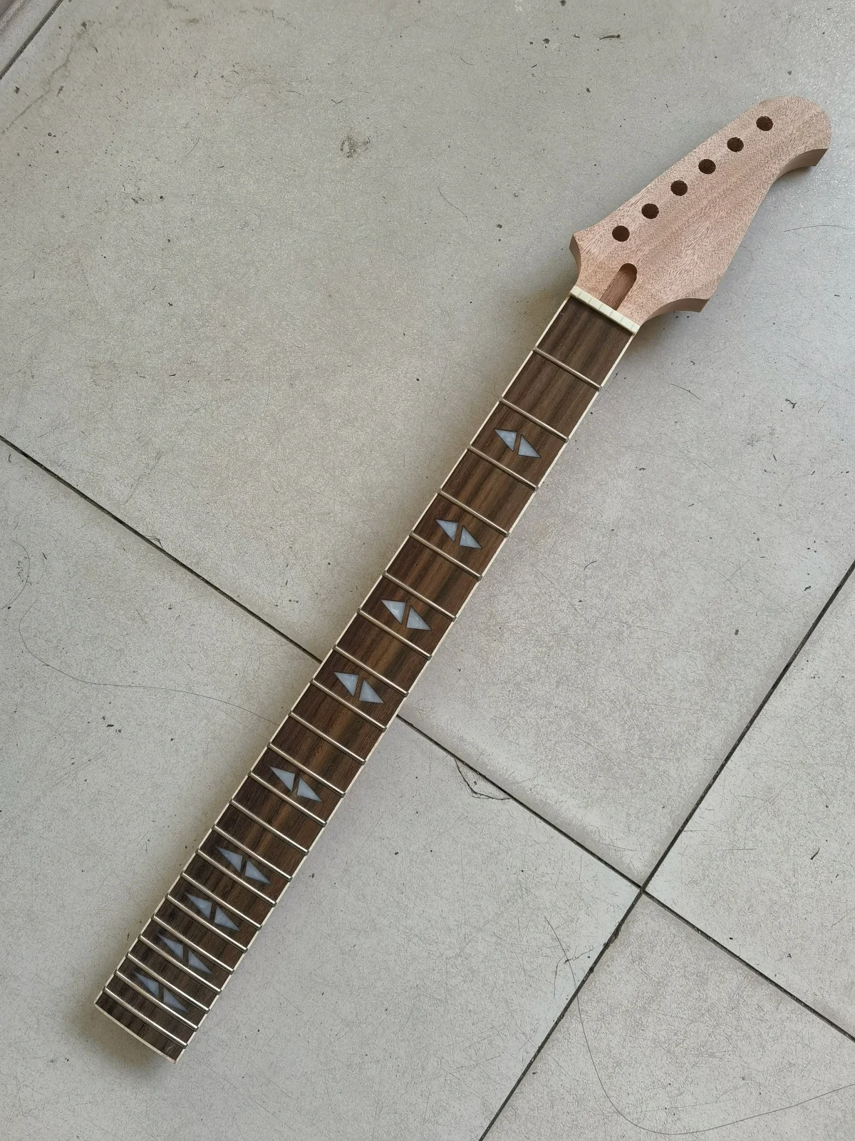 fretboard-en-palissandre-a-manche-en-acajou-de-2475-pouces-22-frettes