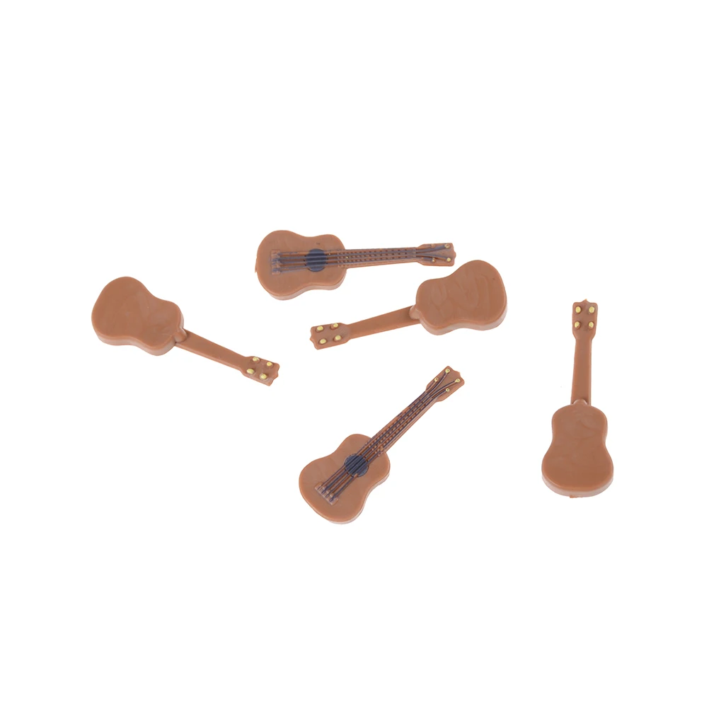 1Pc Casa delle bambole in miniatura Chitarra Violino Modello Mini Simulazione Strumento musicale Chitarra classica Casa delle bambole Accessori per la casa