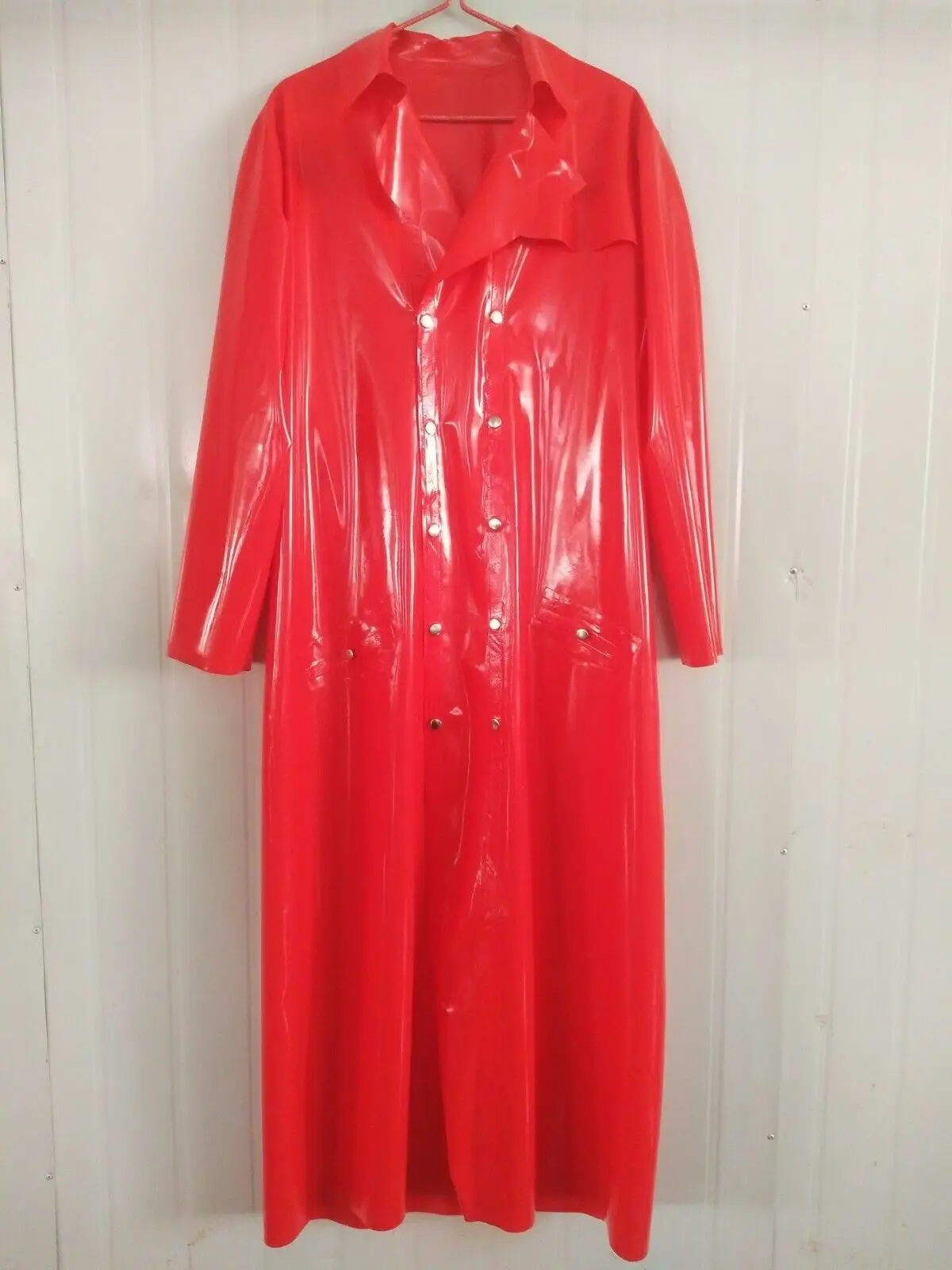 

New Latex Rubber Anzug Mantel Gummi Rot Long Trench Coat Ganzanzug Halloween Cosplay