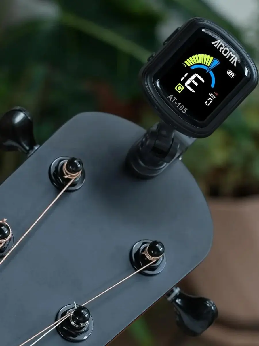 AROMA AT-105 Clip sur accordeur de guitare Rechargeable/accordage de précision rapide/360 ° Rotatif/pour guitare chromatique basse ukulélé violon
