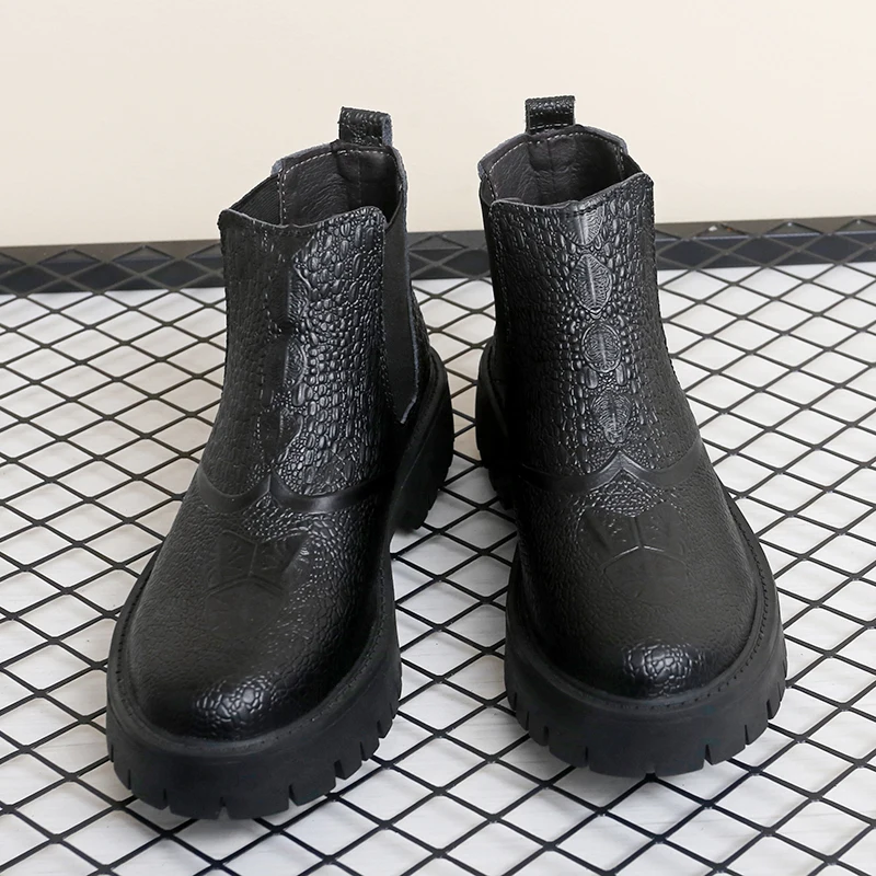 

Black New Men Winter Thick Soled High Top Boots Embossed Wear-resistant Shock-absorbing Simple Fashionable Low Top Boots