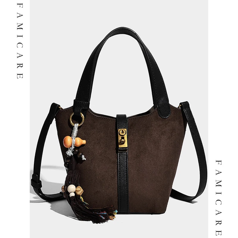 

Осень-зима 2024, новая сумка из искусственной замши, уникальная ручная сумка через плечо, женская шикарная повседневная маленькая сумка-тоут премиум-класса