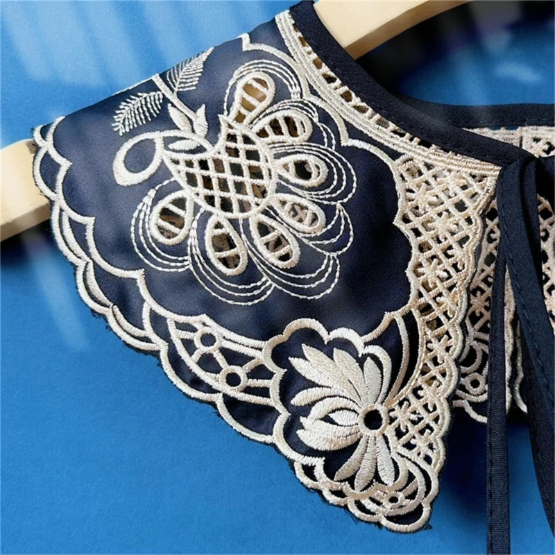 Solapa decorativa tradicional del cuello del chal del cordón para modelo flor chino señora