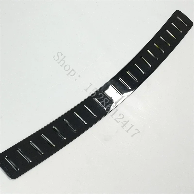 for Buick Encore Stainless steel Rear Bumper Protector Sill Trunk Rear guard Tread Plate Trim Car Accessories