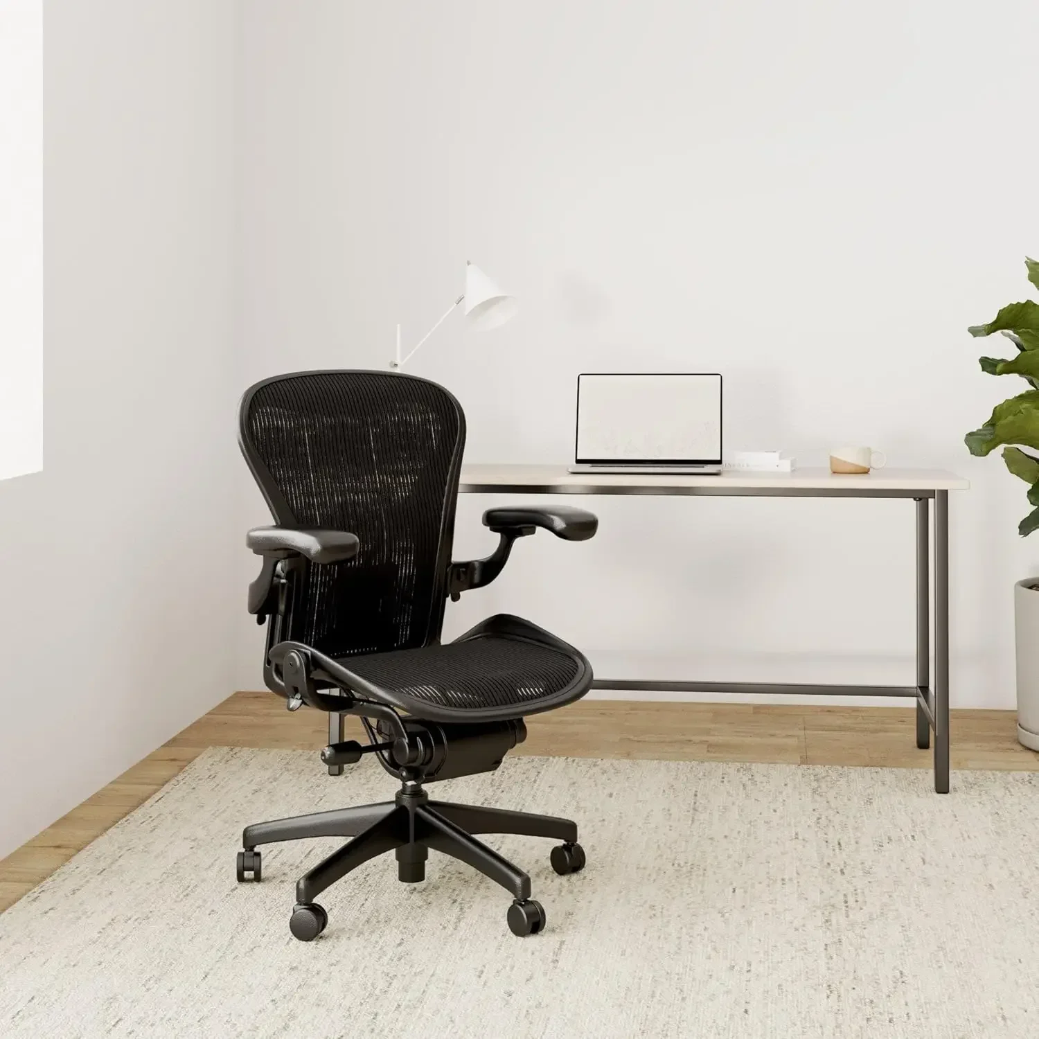 Chaise Aeron de taille B entièrement chargée, adaptée à la posture