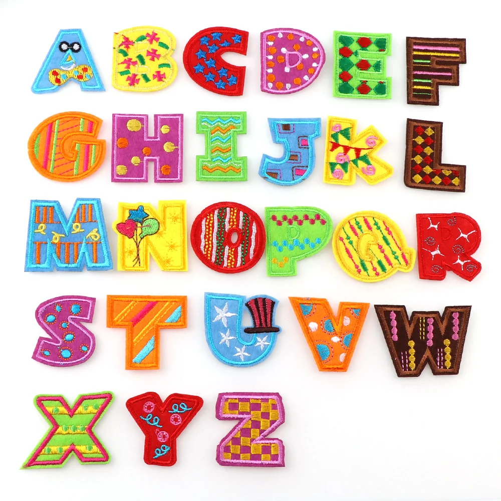 Bunter 26 Buchstaben bestickter Aufnäher, Alphabet-Applikation, DIY-Buchstaben-Aufkleber, Kleidung, Muster, Aufkleber, Nähen/Eisen auf Namensschild