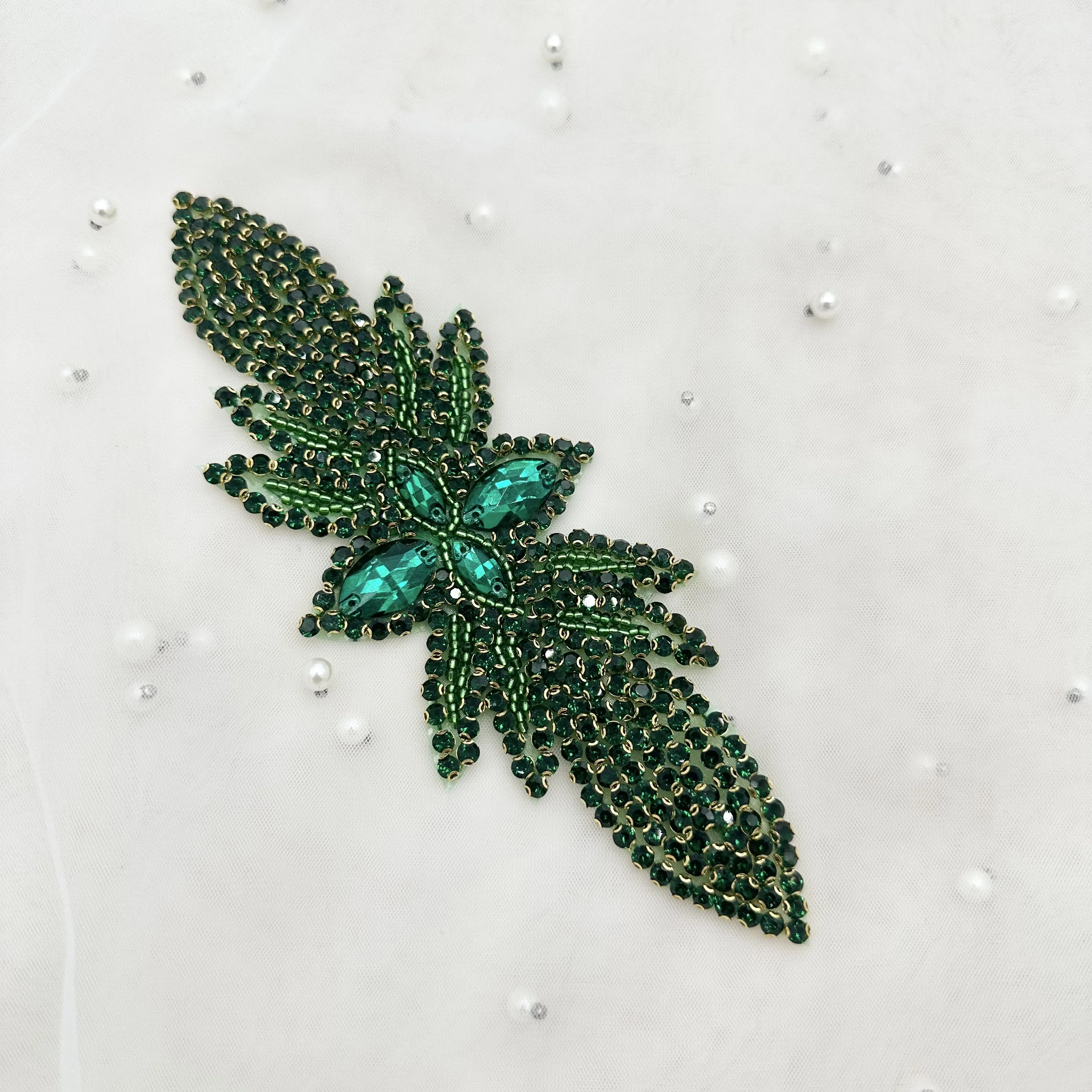 Perles en verre noires à strass cousues à la main pour robes de mariée, robes de soirée et accessoires vestimentaires pour femmes