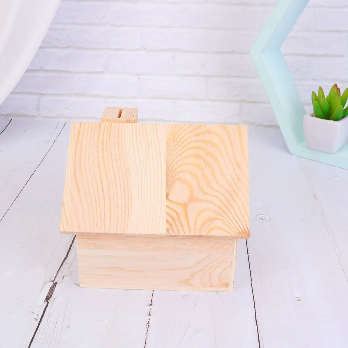 

Portable Love Wood House Box Stylish Desktop Organizer Sturdy Lightweight Candy Storage Container Wooden Box Wooden Holder