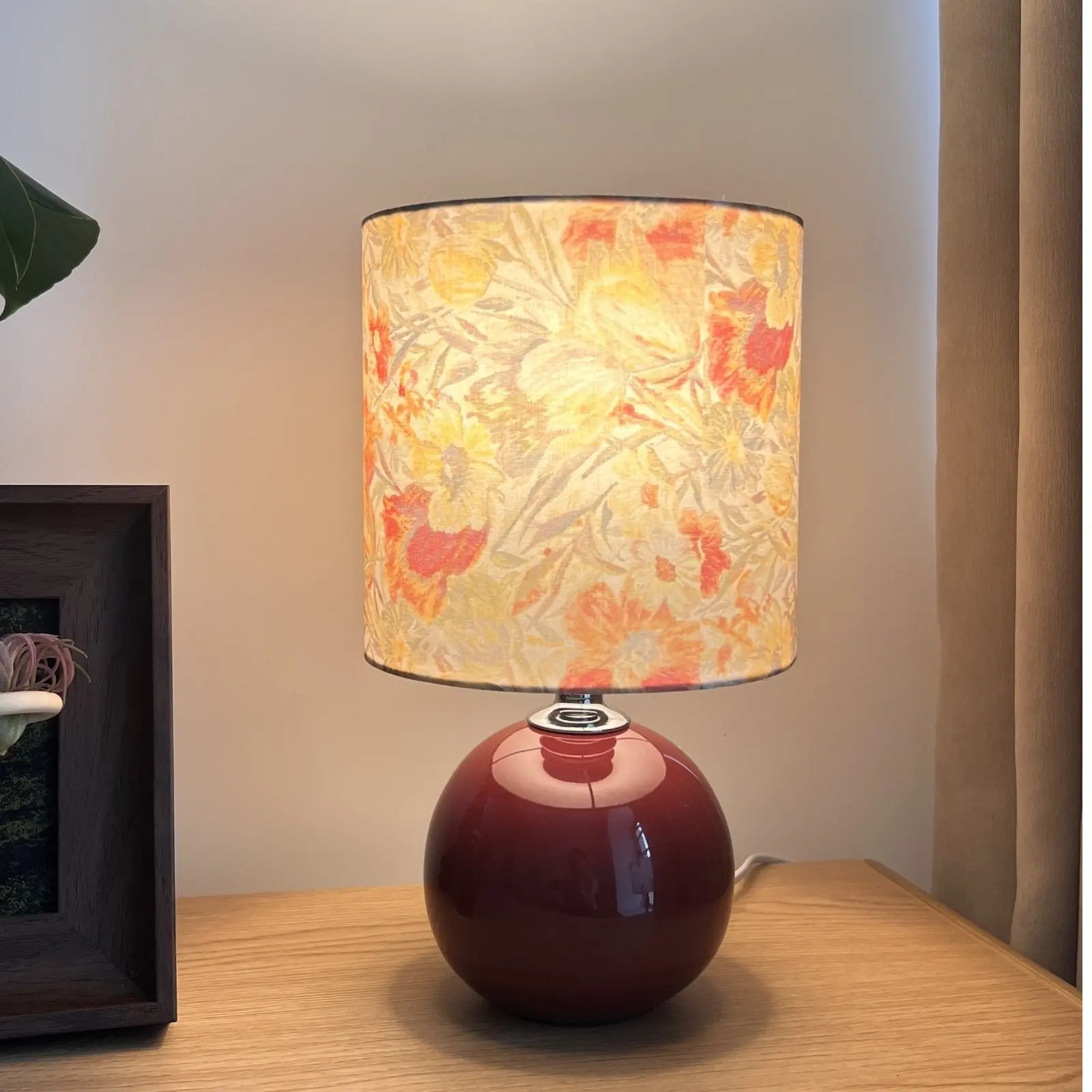 

Vintage Bedside Lamp Shade Handmade Linen Lamp Shade Textile Lampshade Retro Light Cover Eye-Friendly for Bedroom