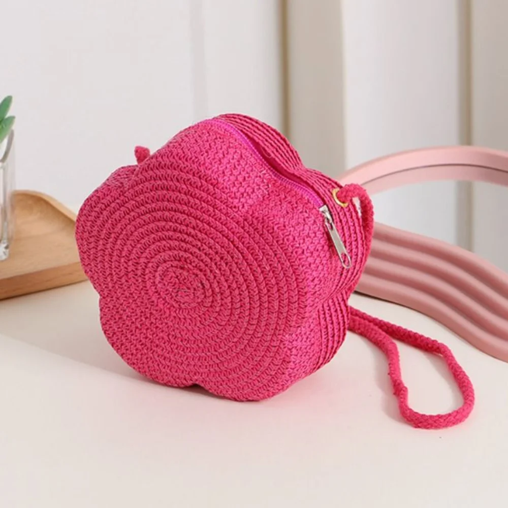

Vacation Kawaii Straw Small Shoulder Bag Flower Shape Vacation Beach Straw Bag Bohemian Casual Woven Crossbody Bag Summer