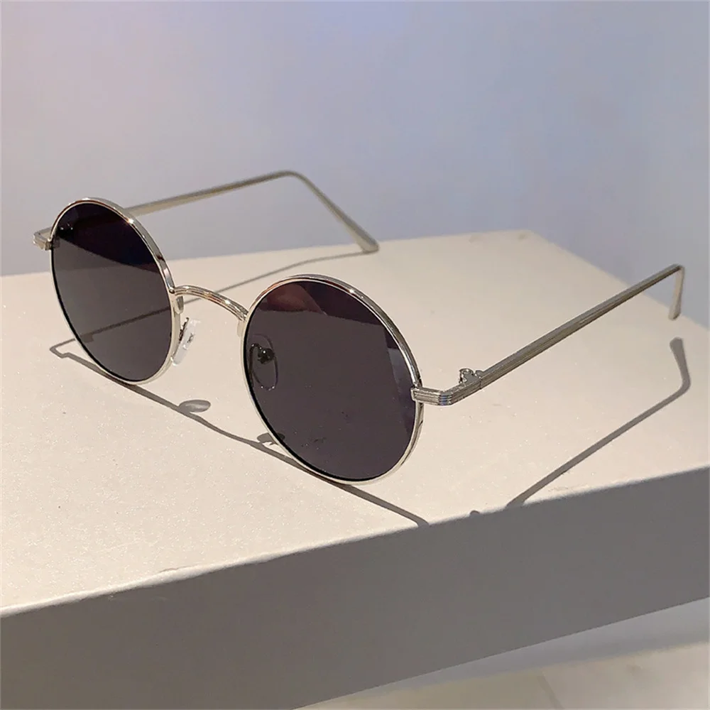 KLASSNUM Retro Sunglasses Men Punk Style Round Sun Glasses  display picture 3
