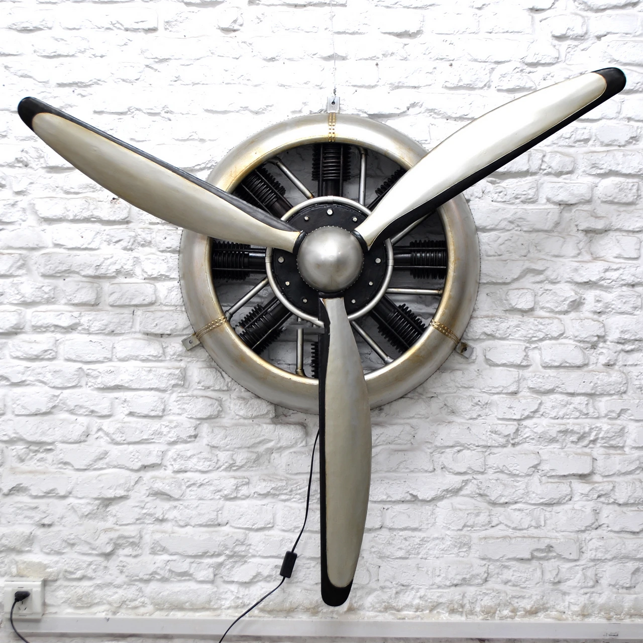 Custom Retro Industrial Style Wall Cafe Restaurant Bar Metal Iron Turning Fan Hanging Creative Decoration