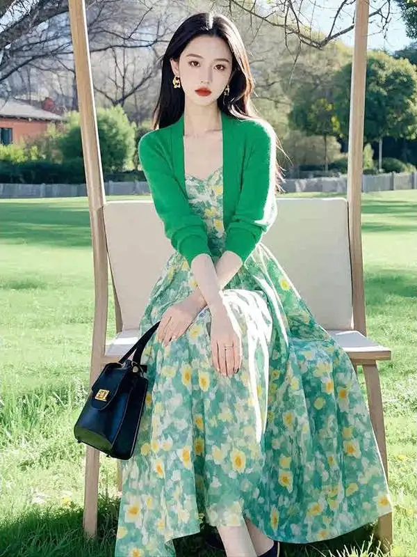 ชุดเซ็ตฤดูใบไม้ผลิ-ฤดูร้อนสำหรับผู้หญิง ชุดเดรสสวยสไตล์โดปานี คาร์ดิแกนลายดอกไม้ สายเดี่ยว ชุดน้ำชา ชุดสองชิ้น สไตล์ฝรั่งเศส ทรงเอไลน์