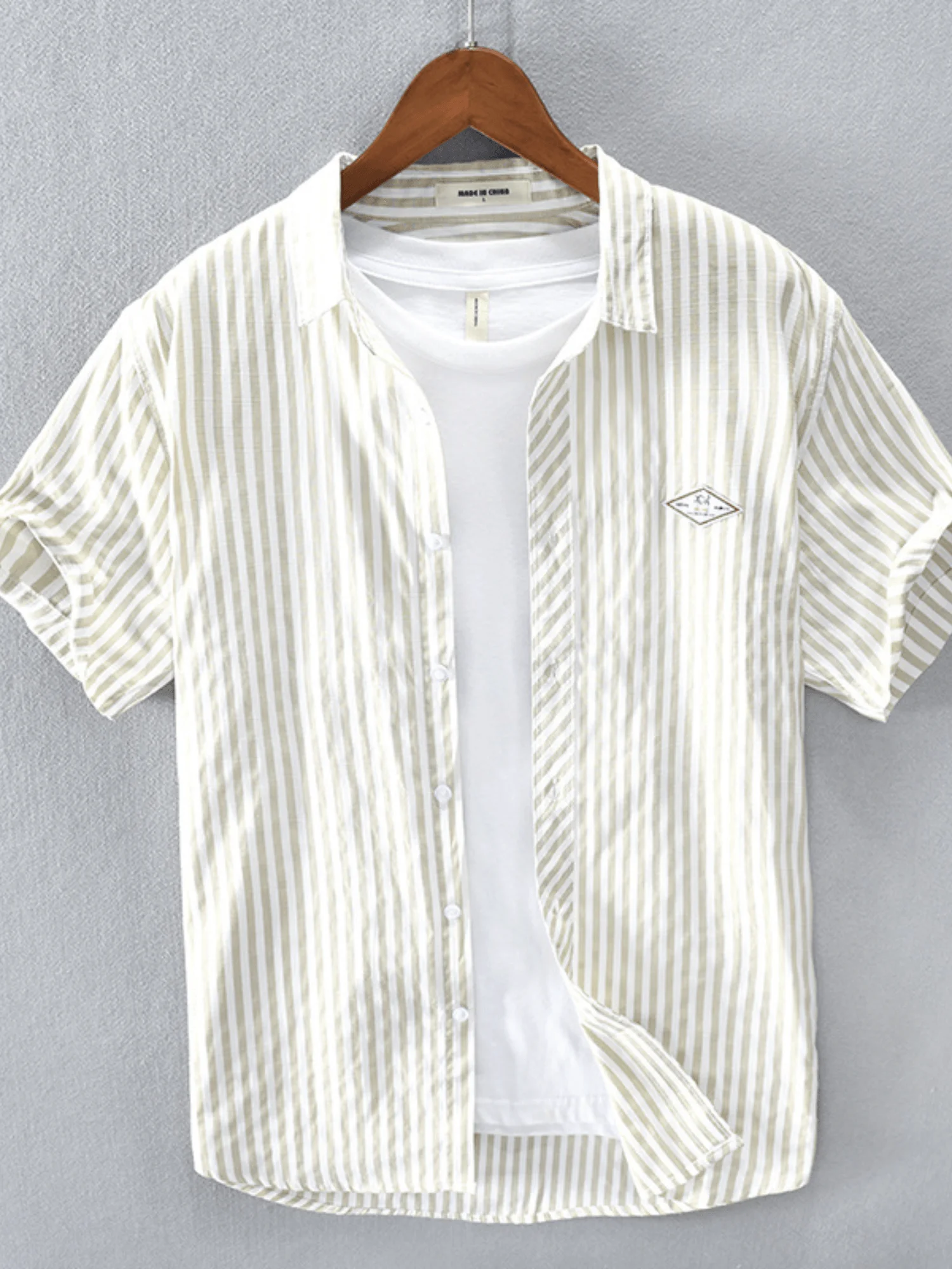 

Летняя новинка: Мужская свободная полосатая футболка с коротким рукавом, художественная, повседневная, универсальная, тонкая, дышащая, для дома, молодежная, модная.