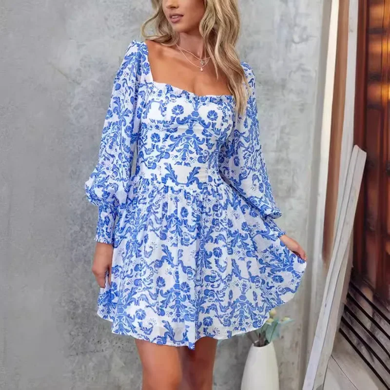 2025Mini vestido de manga larga estilo campestre estampado con cuello cuadrado nuevo estilo primavera/verano para mujer en Europa y América