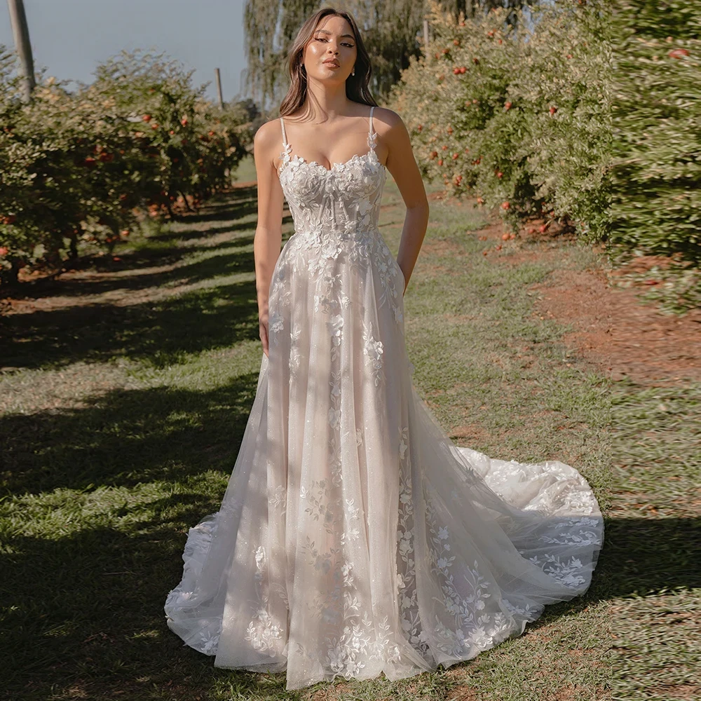 2025 Abiti da sposa per la sposa A-Line Sweetheart Senza spalline Appliques Tulle Abito Da Sposa Personalizzato