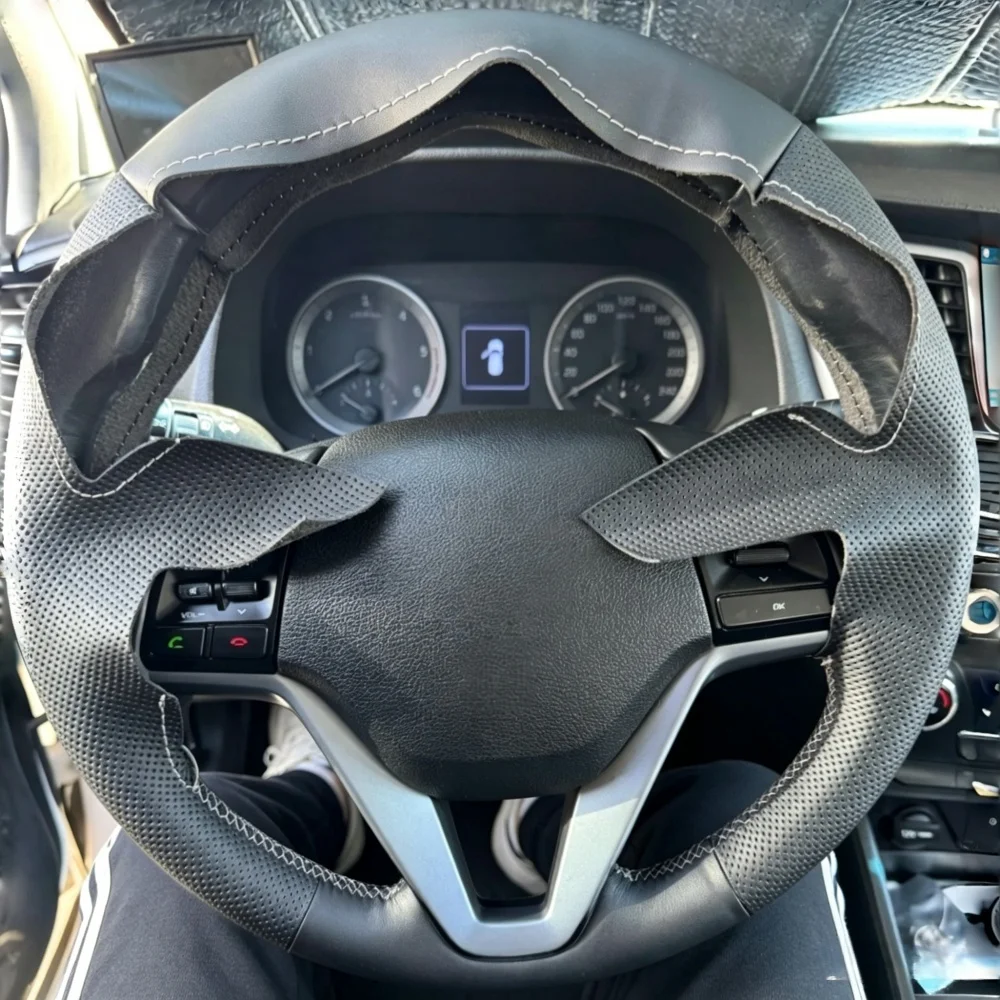 

Hand Stitched Perforated Non-slip Wear Resistant Artificial Leather Steering Wheel Cover For Hyundai Tucson 3 2015-2019