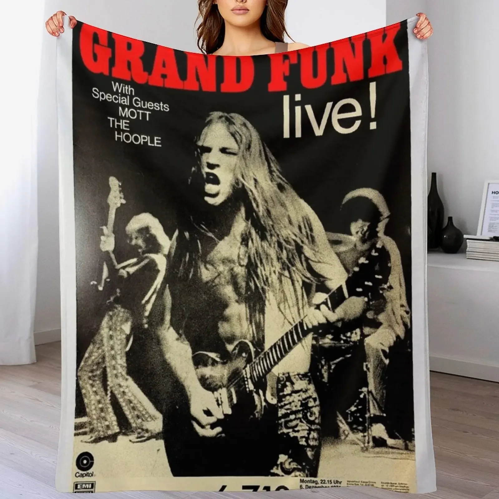 

Grand Funk - Concert Poster. Throw Blanket Picnic For Sofa Thin Hairy Hair Blankets