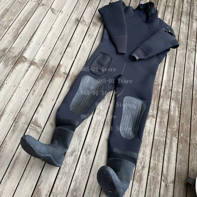 Full Dry Wetsuit One-piece Dry Suit Sealed Diving Suit for Municipal Engineering Commercial Diving