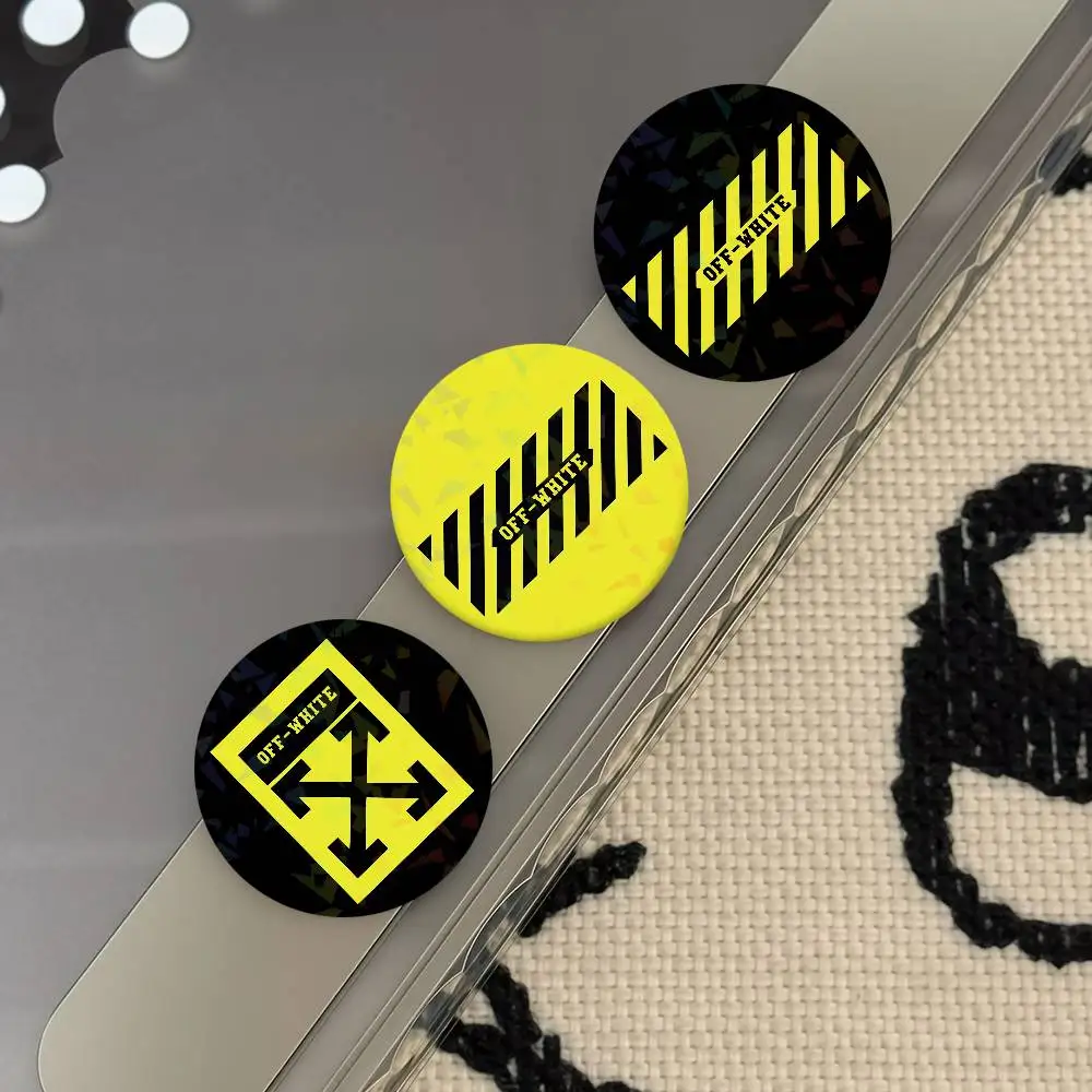 Fashion O-Off W-white Badges Soft Button Pin Bright Printed Icon Gift For Friends Badge Collar Brooch Lapel Pin Metal