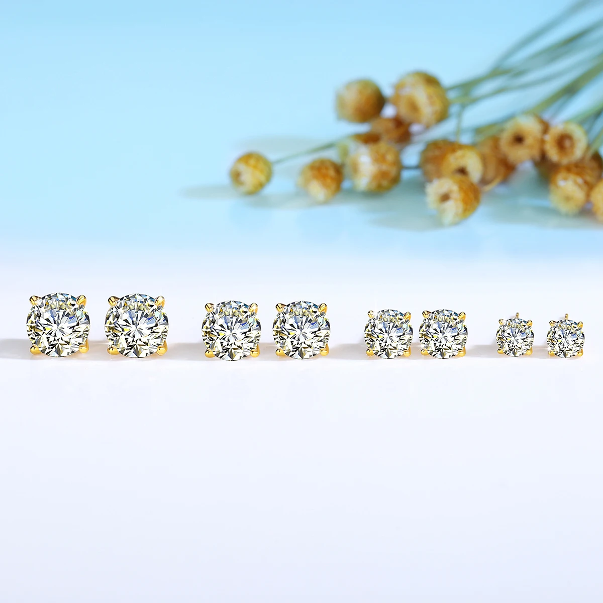 1pair 14K Gold Moissanite Stud Earrings for Women Simple Classical 4-Prong Lab Diamond Ear Stud Wedding Engagement Gift Jewelry