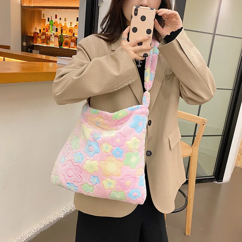 Women\'s Bag Winter Warm Fluffy Totes Cute Flower Print Soft Plush Shoulder Bags Female Shopping Tote Purses Small Fluffy Bag