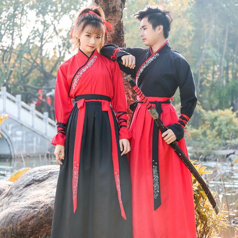 

Новый улучшенный стиль ханьфу для боевых искусств, комплект древнекитайских руцюнь для пар (мужчин и женщин), красивый красный костюм героини