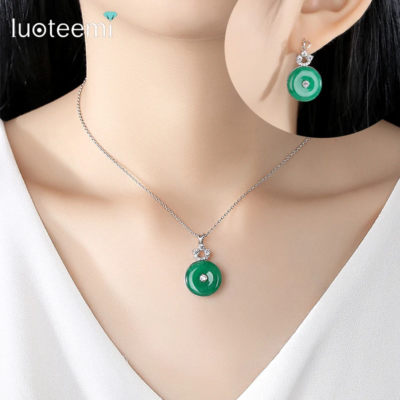 LUOTEEMI Elegant Round Green Imitation Jade Drop Earrings for Women Tranditional Women Wedding Bridal Accessories Friend Gifts