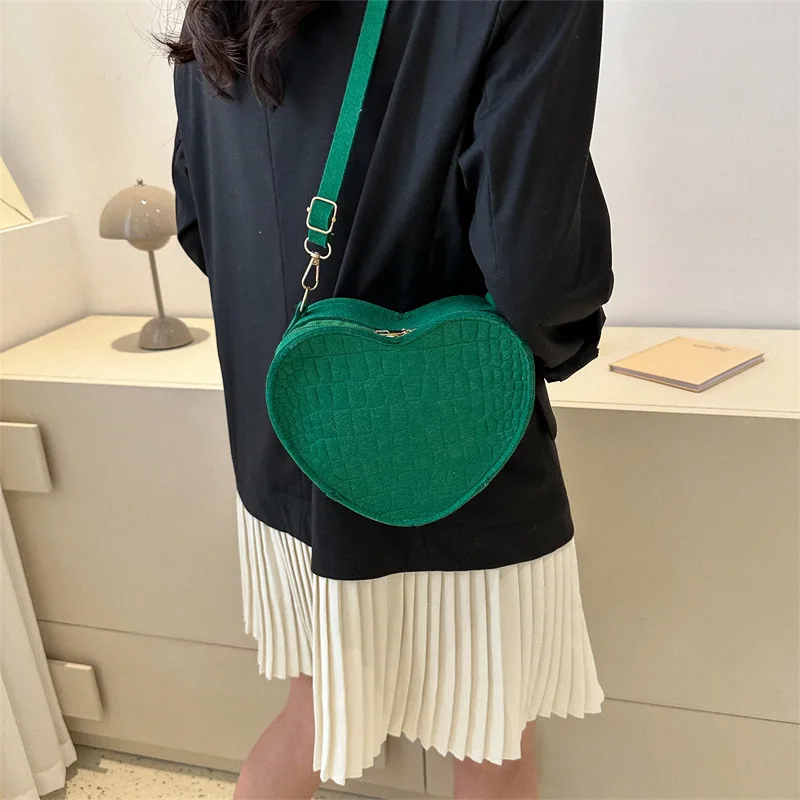 2024 Crossbody Bag for Women New Fashion Simple Handbag Purses Casual Heart Shaped Houlder Bags Bolso De Mujer