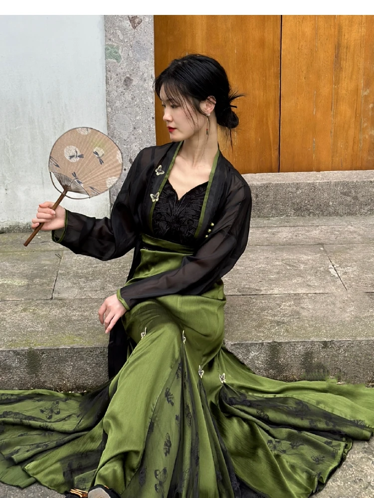 

Оригинальный комплект Hanfu May South Pond [Drunk Dream] в улучшенном стиле династии Хань, с плоскими рукавами и разрезной юбкой, для женщин