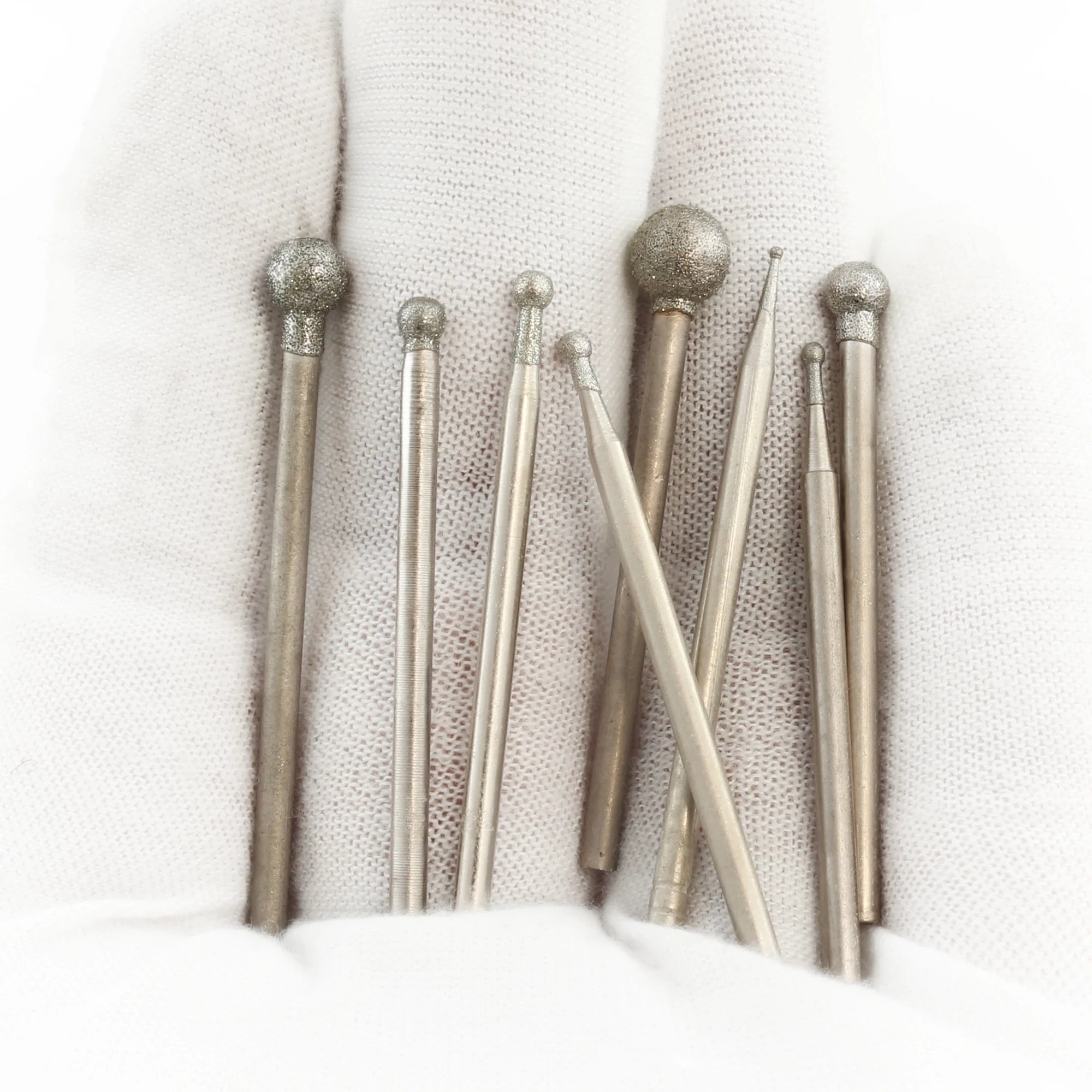 

8Pcs 2.35mm Shank Diamond Coated Mounted Points Spherical Ball 1-6mm Set for Jewelry Stone Glass Grinding Carving for Dremel