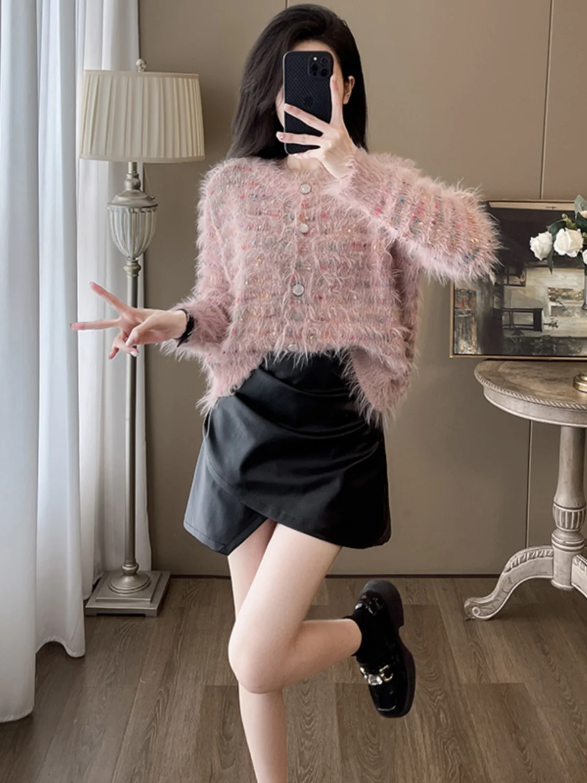 

Модный розовый кашемировый трикотажный топ для женщин, верхняя одежда, осень 2026, новинка, легкий, элегантный, качественный, в стиле «Маленький аромат»