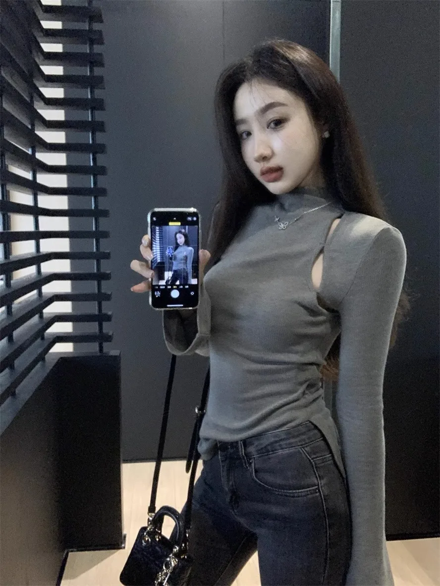 ملابس نسائية محبوكة ضيقة بياقة عالية وتصميم مفرغ، قميص أساسي جديد للخريف والشتاء بأسلوب عملي أنيق على الطراز الكوري